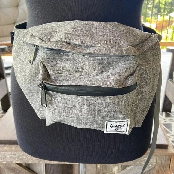 Herschel | Fanny Pack / Crossbody Pack - Picture 4 of 7